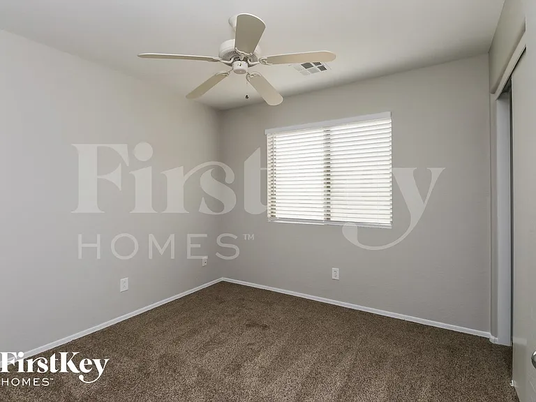 35426 N Happy Jack Dr — Photo 10