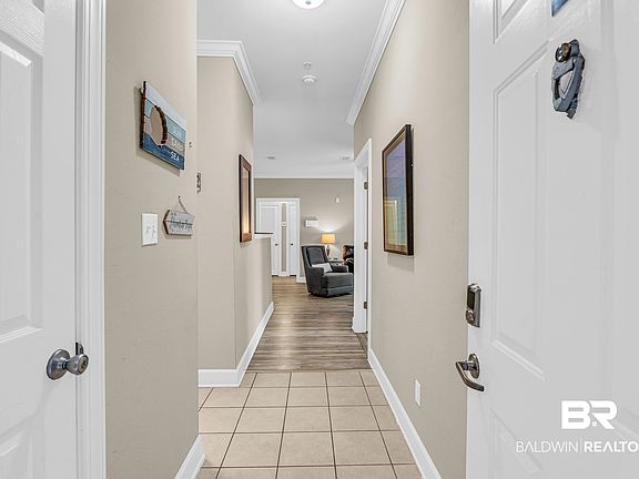 4th image of 450 Park Ave APT 709