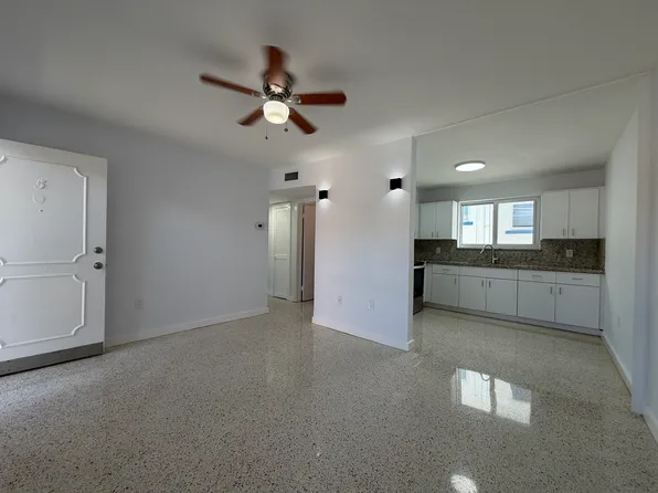 1460 SW 4th St APT 5, Miami, FL 33135