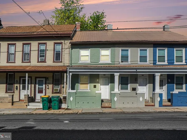 305 S 9th St, Cleona, PA 17042