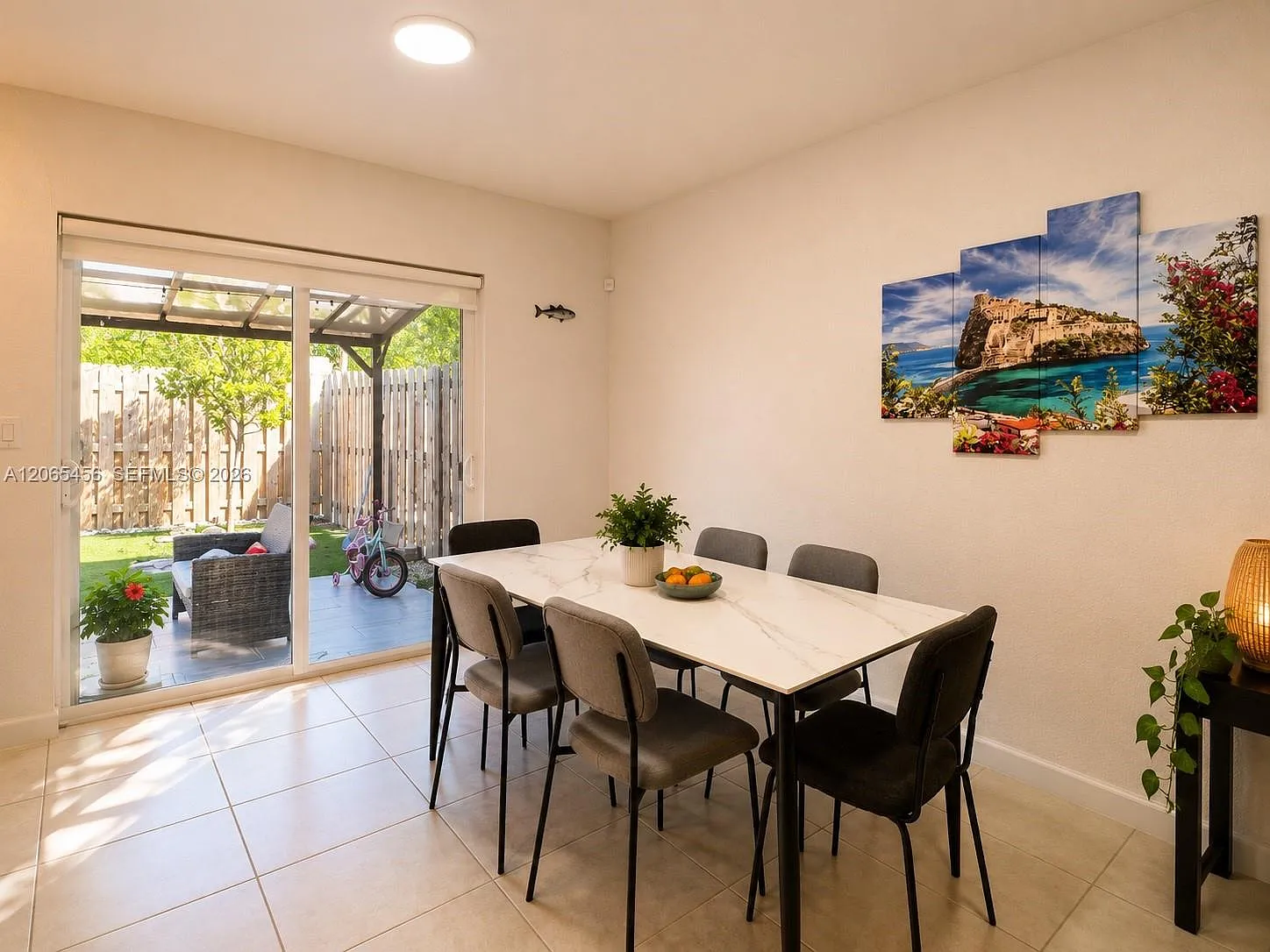 Westview Gardens Apartmen — Photo 3