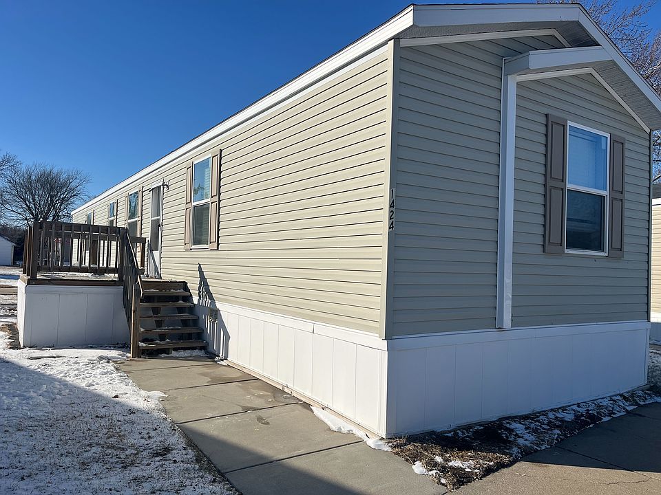 1st image of 1440 W Plum #178