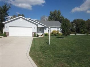 229 W Vulpine Dr, Valparaiso, IN 46385