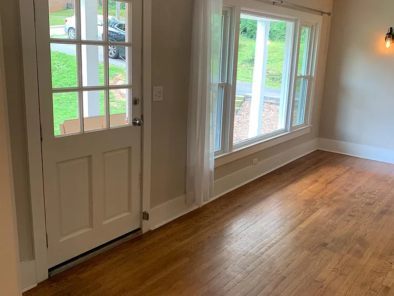 1515 Cherry Ave — Photo 3