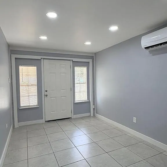 1714 Jasmine Ave #2 — Photo 3