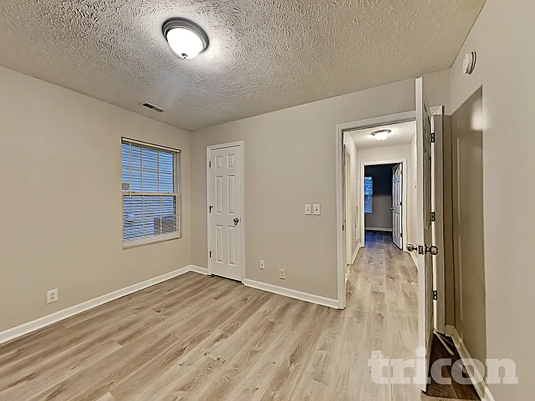 2829 Elijah Dr — Photo 7