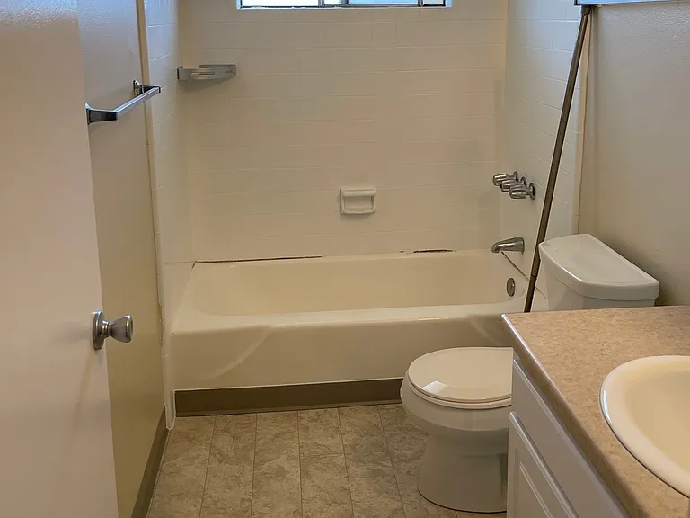 301 Van Buren St #18 — Photo 8