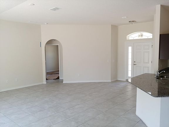 2nd image of 375 Marion Oaks Trl