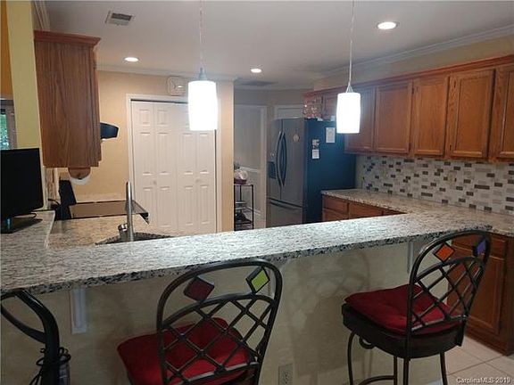 4th image of 6604 Paul Schadt Ln