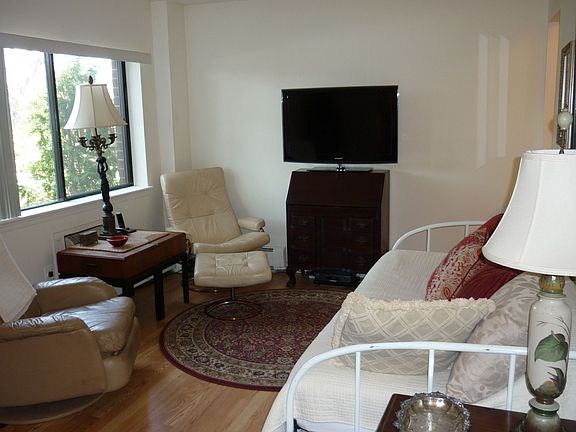 2nd image of 17 Briarcliff Dr S #17