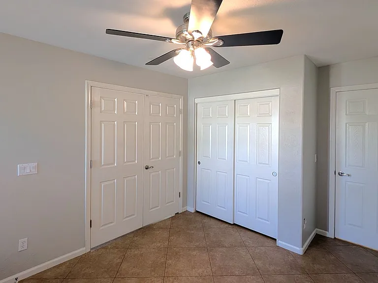 929 N Quail Ln — Photo 16