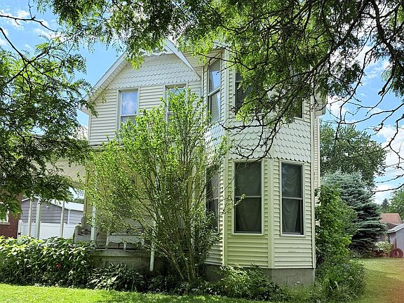 2nd image of 318 Rice Ave
