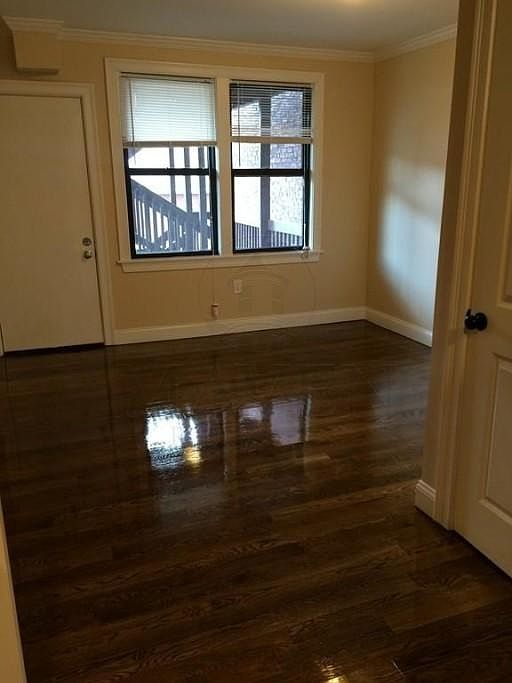 2nd image of 118 Perkins St #4