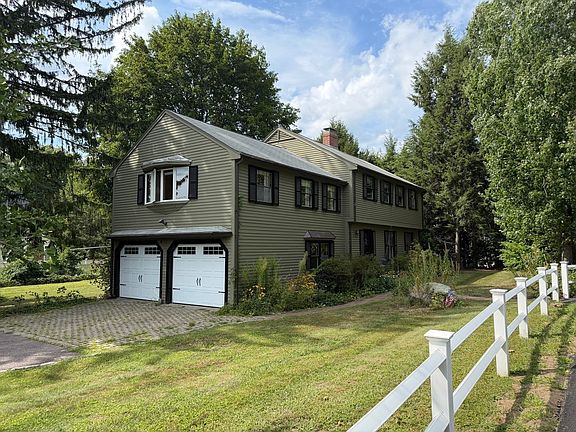 2nd image of 484 Weston Rd