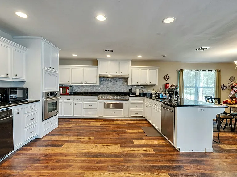 8402 Matthews Ln #1 — Photo 54