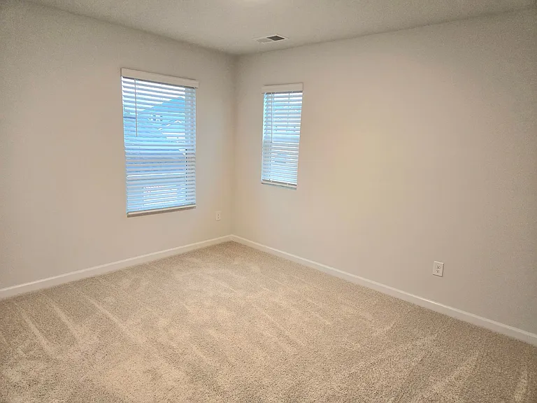 4828 Southwind Rd — Photo 25