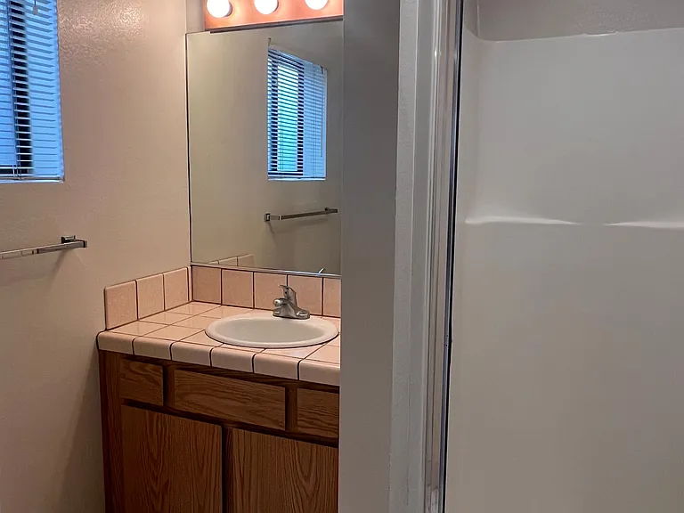 504 McClellan Ave #5 — Photo 25