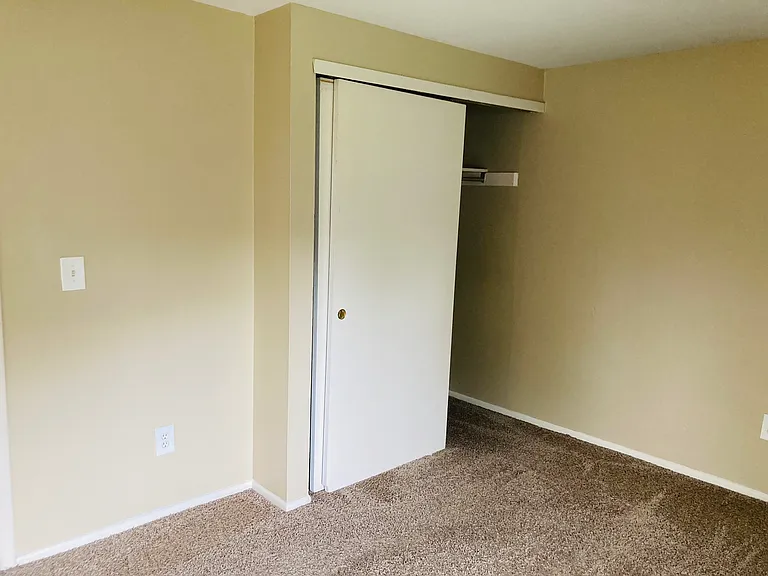 1680 Summit St #2A — Photo 9
