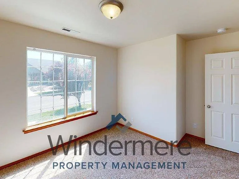 2106 S Quillan St — Photo 10