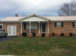 117 Timber Lake Dr, Rogersville, TN 37857