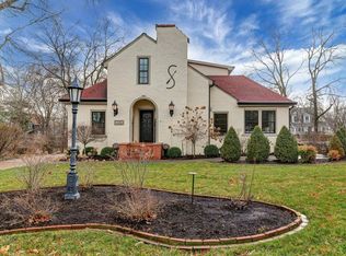 332 N Bompart Ave, Saint Louis, MO 63119