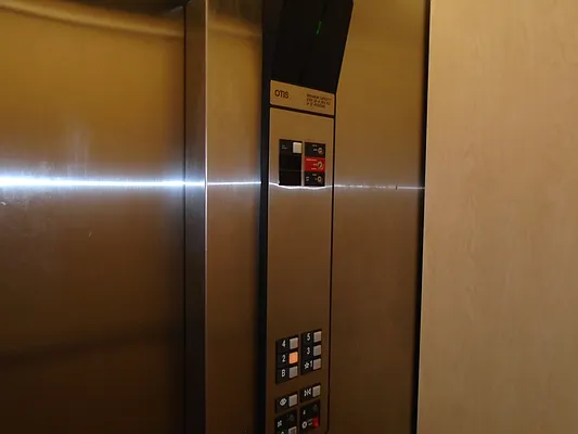 Rented by 18 REALTY | media 30