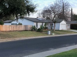 2379 Sunnyside Ave, Clovis, CA 93611