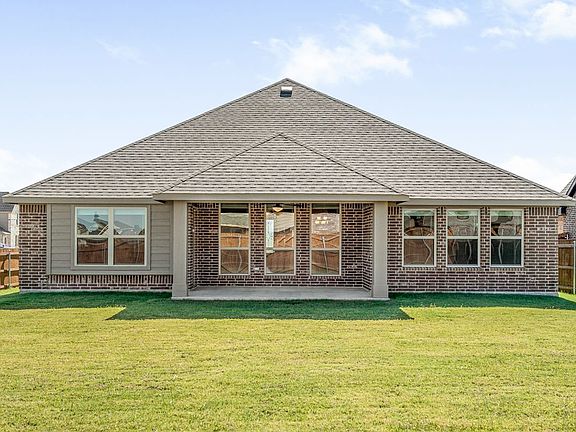 4th image of 653 Midsummer Hill