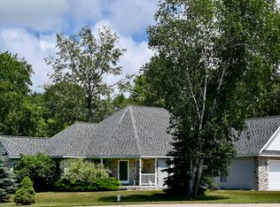 114 Anchor Ct, Houghton Lake, MI 48629