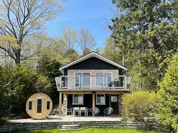 3rd image of 46 Whippoorwill Rd