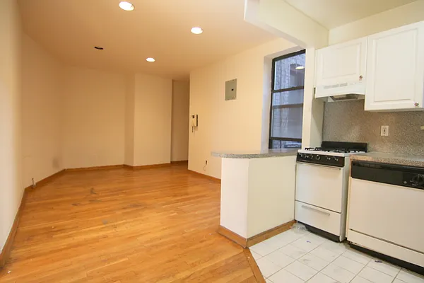 Rented by JK Dansar Corp | media 3