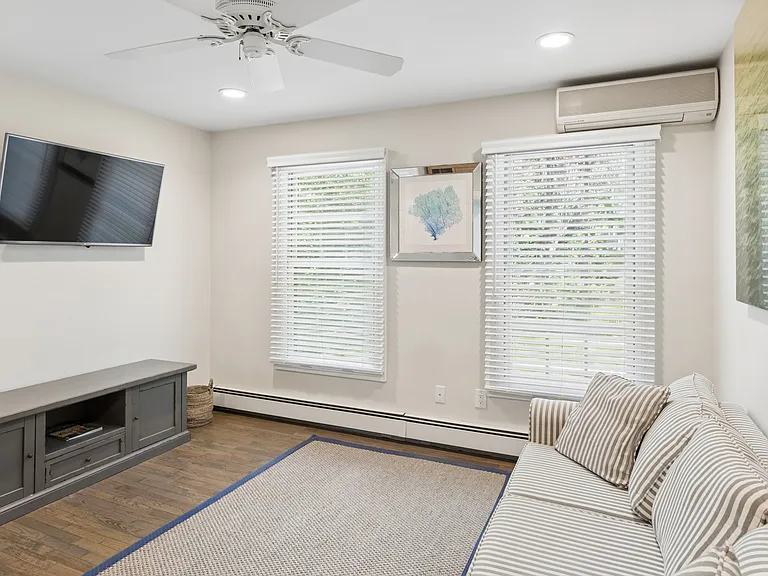 21 Fernwood Dr — Photo 11