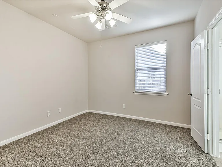 9506 Gramond Hall Ct — Photo 24