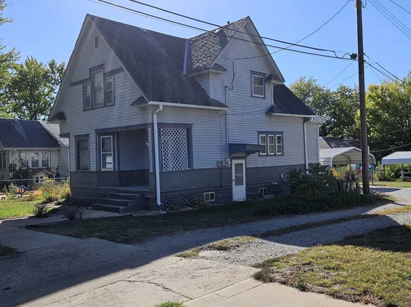 709 G St, Fairbury, NE 68352