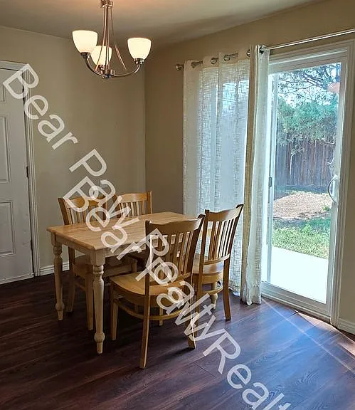 322 Hacienda Ct — Photo 6