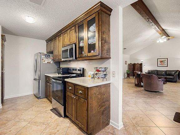 5th image of 2306 Townhall Ln