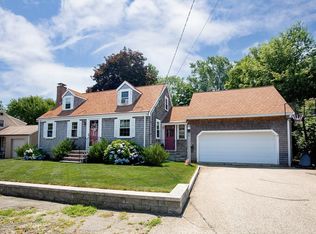 27 Cherry Ln, Weymouth, MA 02190