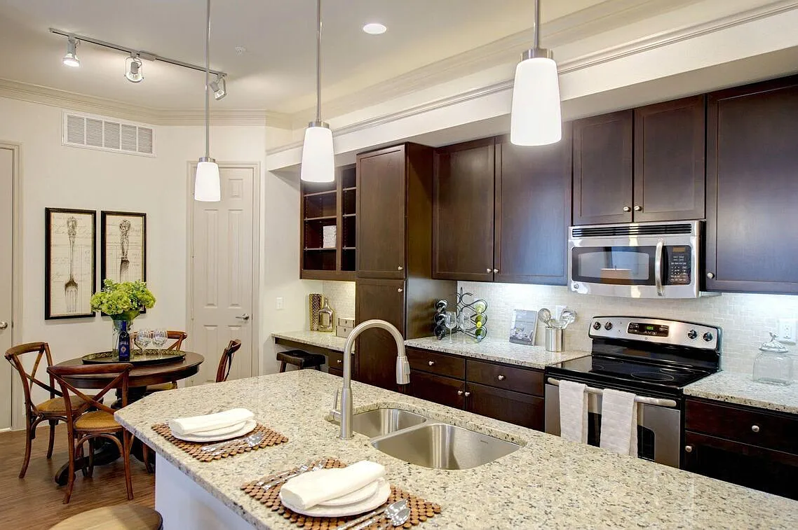 Lakeside Villas at Cinco Ranch — Photo 2