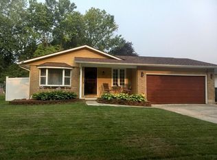 1865 Mountain Oak Rd, Columbus, OH 43219