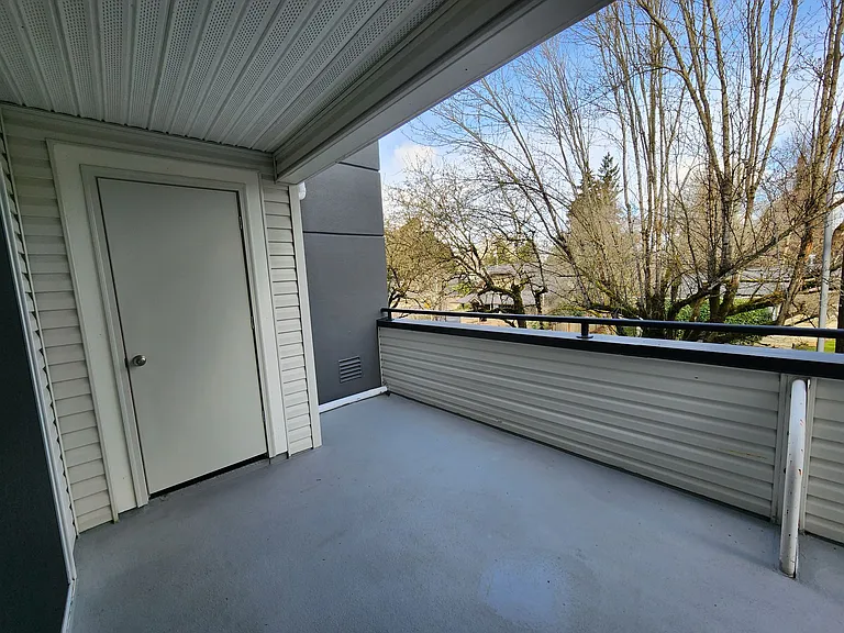Issaquah Valley Place — Photo 12