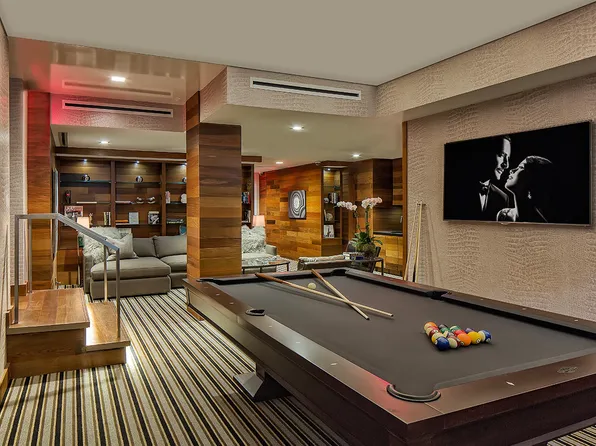 301 East 47th Street image 13 of 14