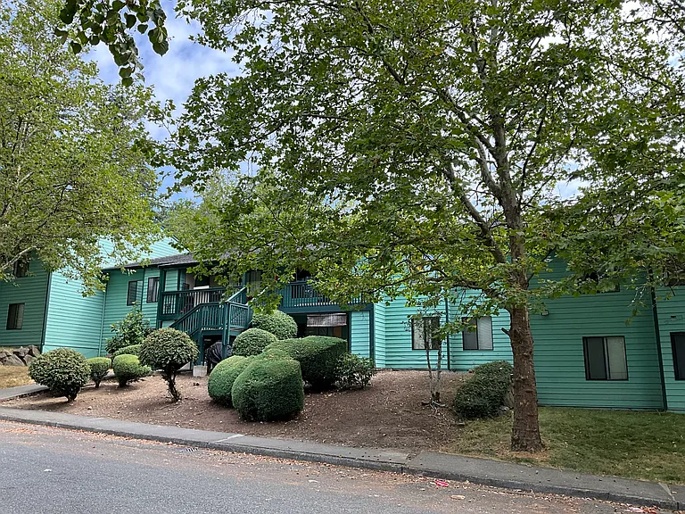 Town Centre — Photo 1