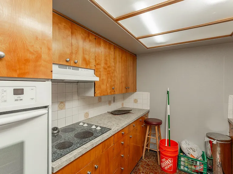 10623 E Montgomery Dr — Photo 15