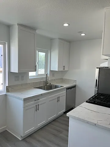 1 bed, 725 sqft, $1,950 — Photo 1