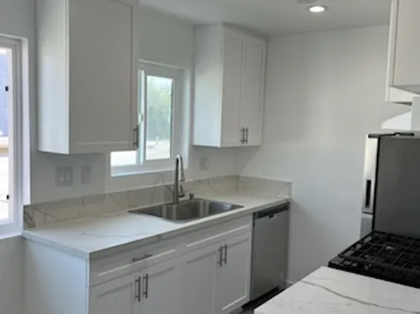 5529 Fulcher Ave #204, North Hollywood, CA 91601