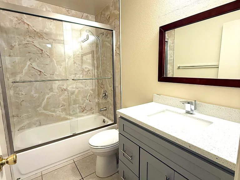 10412 Fern Ave #3 — Photo 7
