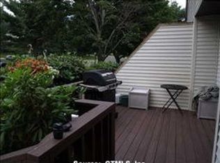 102 Cypress Rd, Newington, CT 06111