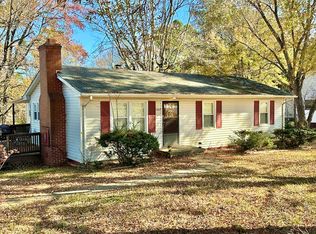 1062 Chatham Rd, Halifax, VA 24558