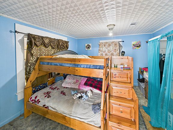 4th image of 8085 Old Voth Rd