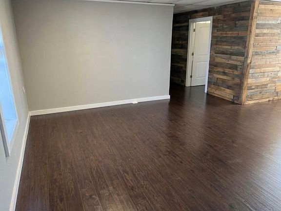 2nd image of 601 W Oakland Ave #A